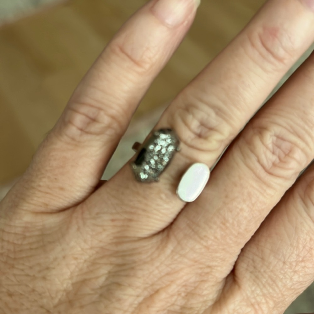 Kendra Scott Ring